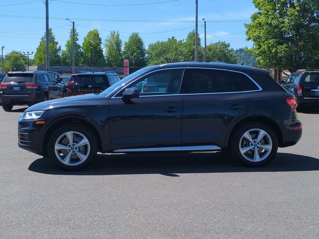 2020 Audi Q5 45 Premium Plus - Image 3