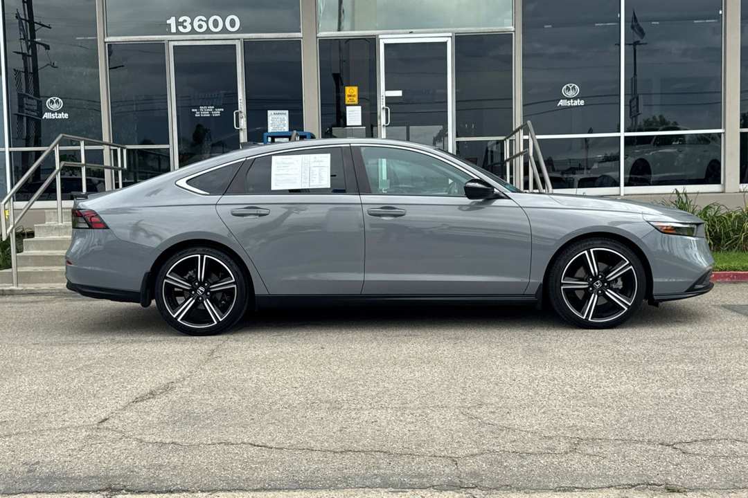 2024 Honda Accord Hybrid Sport - Image 3