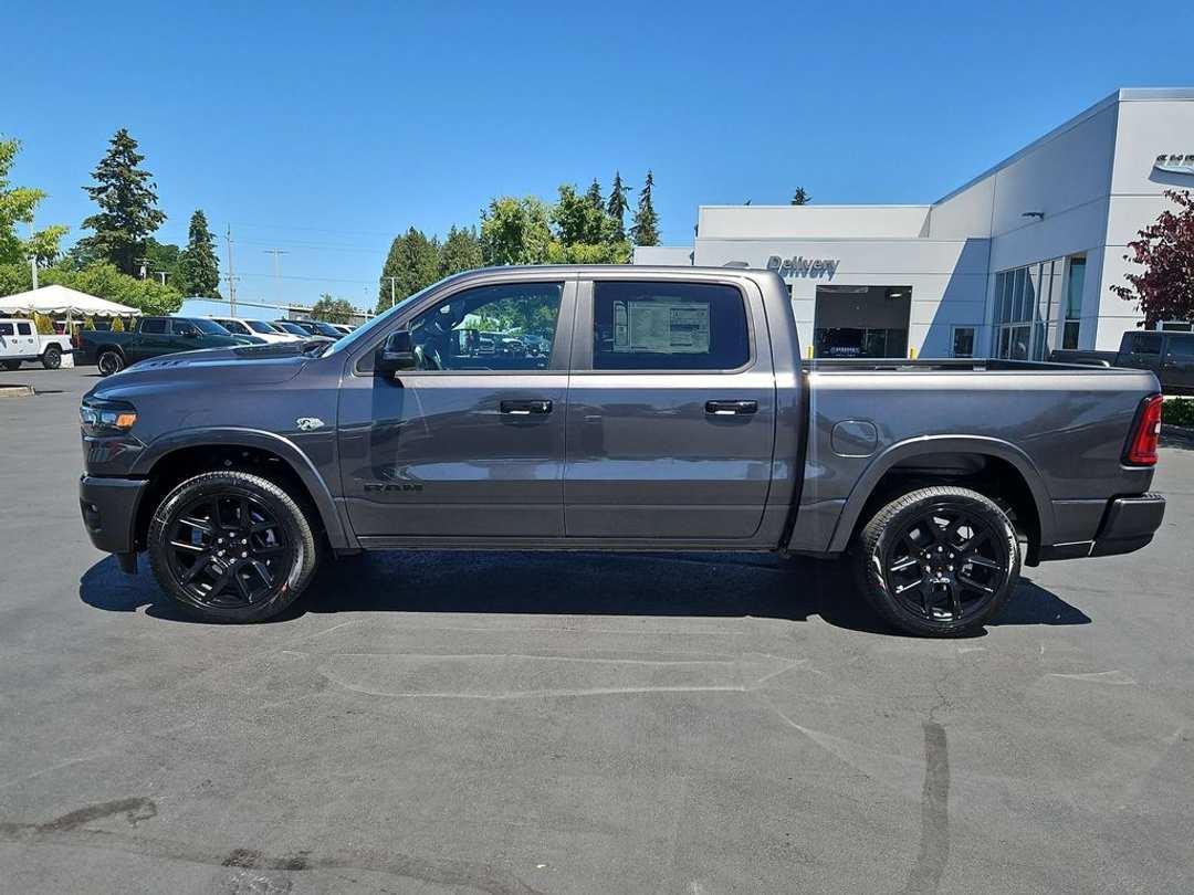 2026 Ram 1500 Laramie - Image 3