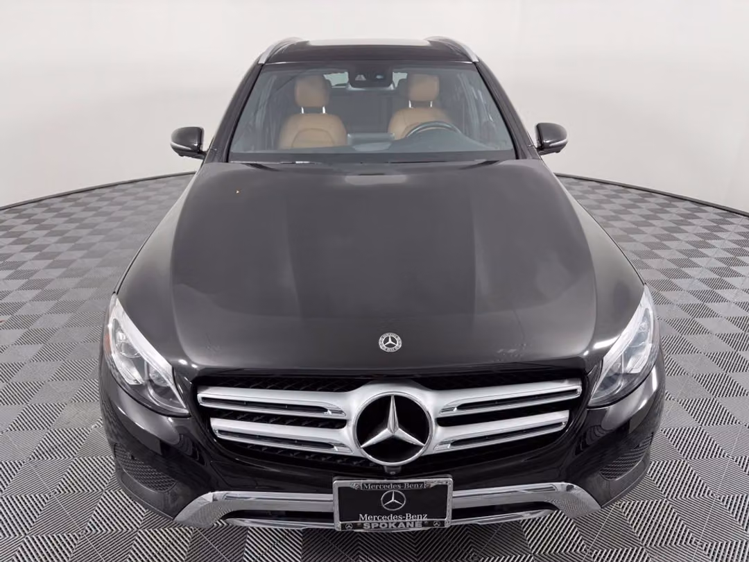 2019 Mercedes-Benz GLC 300 - Image 2