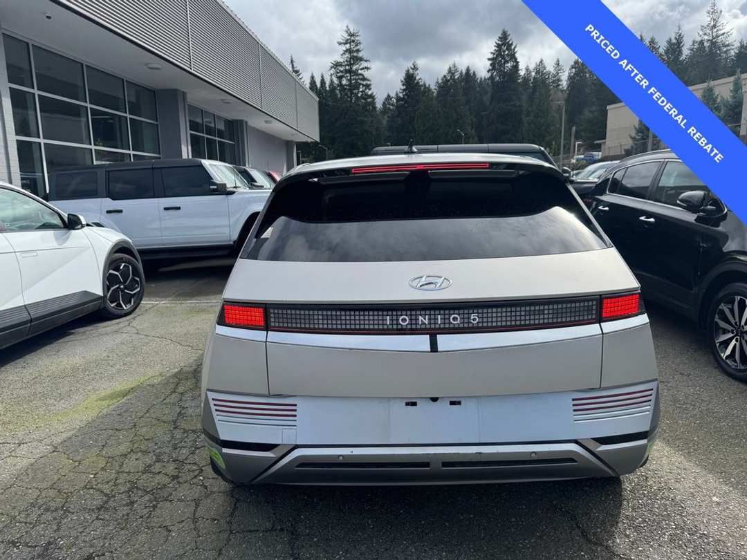 2023 Hyundai Ioniq 5 Limited - Image 3