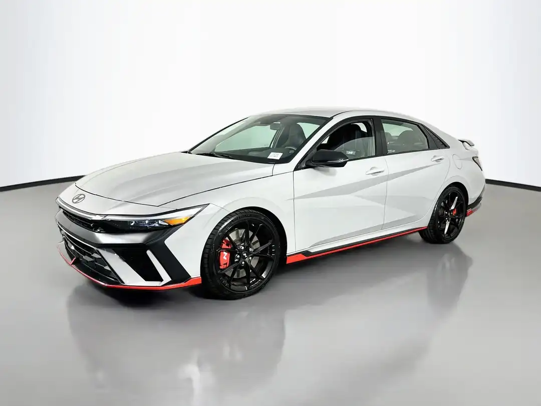 2025 Hyundai Elantra N Base - Image 3