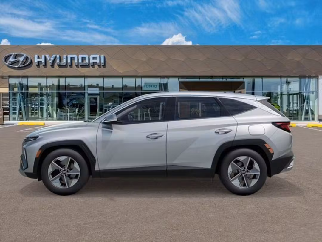 2026 Hyundai Tucson Hybrid SEL - Image 3