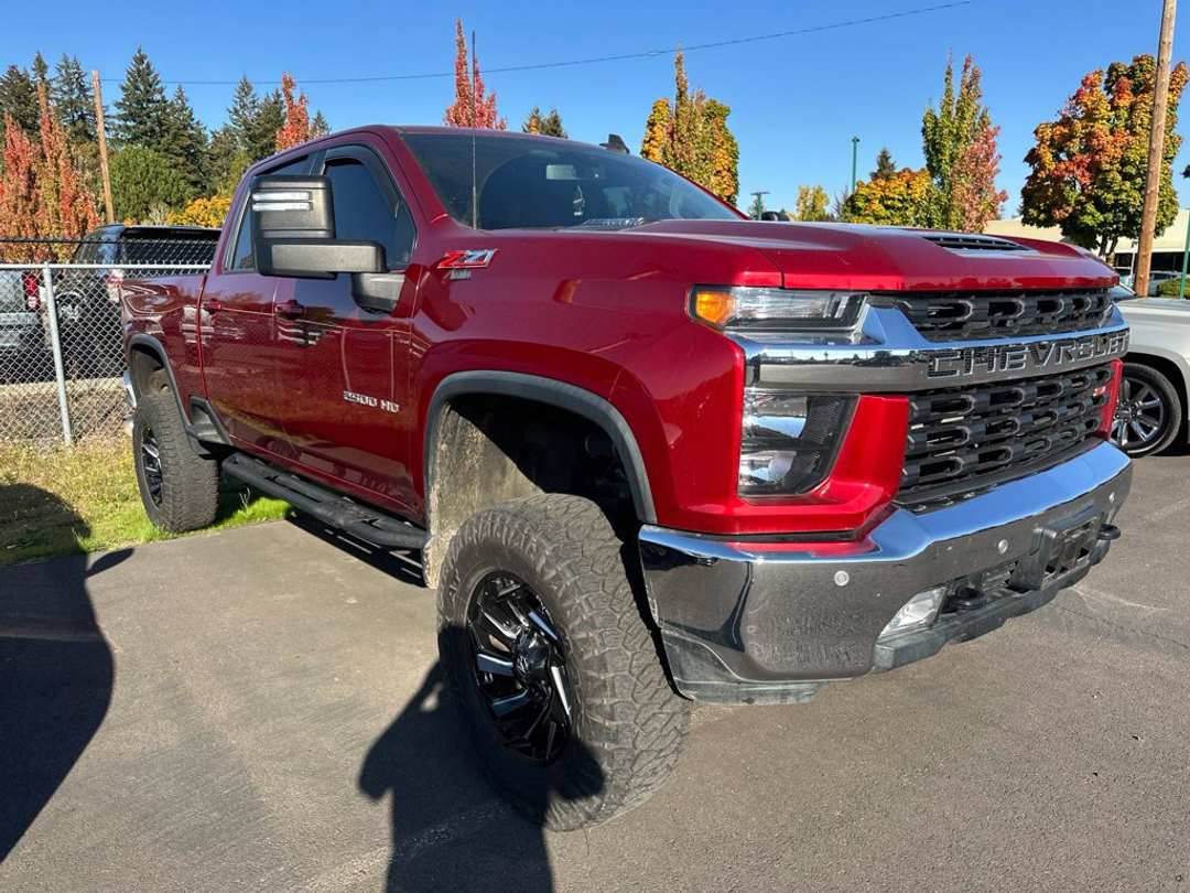 2021 Chevrolet Silverado 2500Hd LT - Image 3