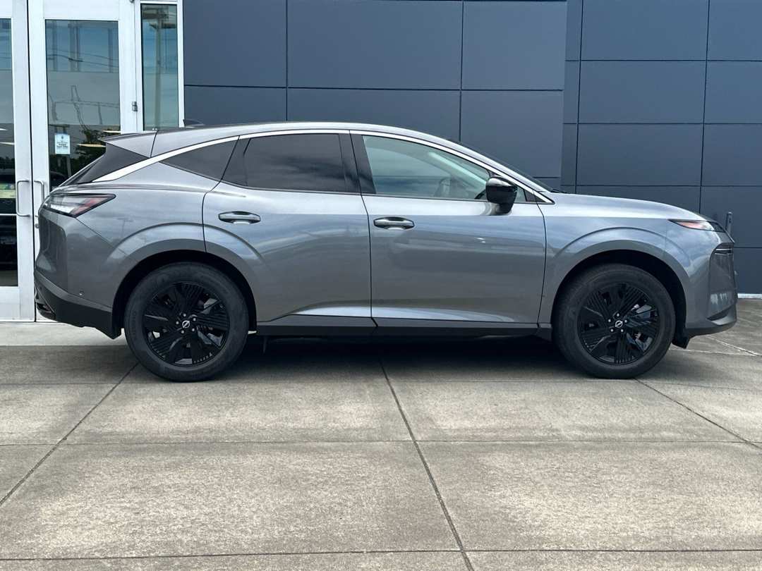 2025 Nissan Murano SV - Image 2