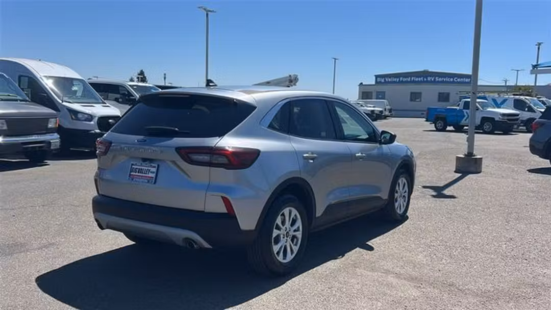 2024 Ford Escape Active - Image 3