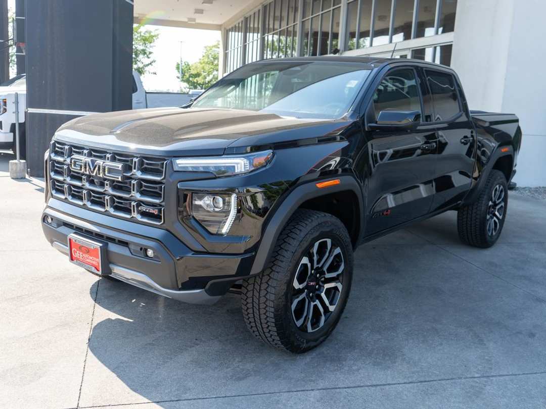 2026 GMC Canyon AT4 - Image 3