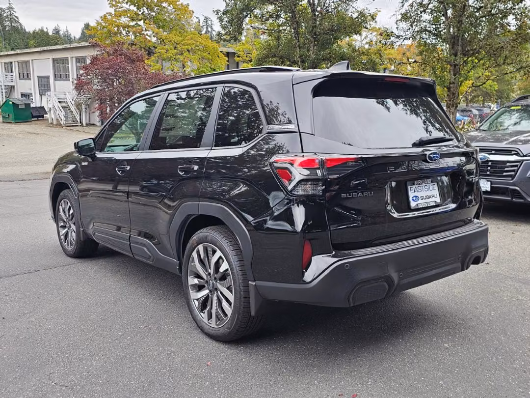 2026 Subaru Forester Touring Hybrid - Image 3