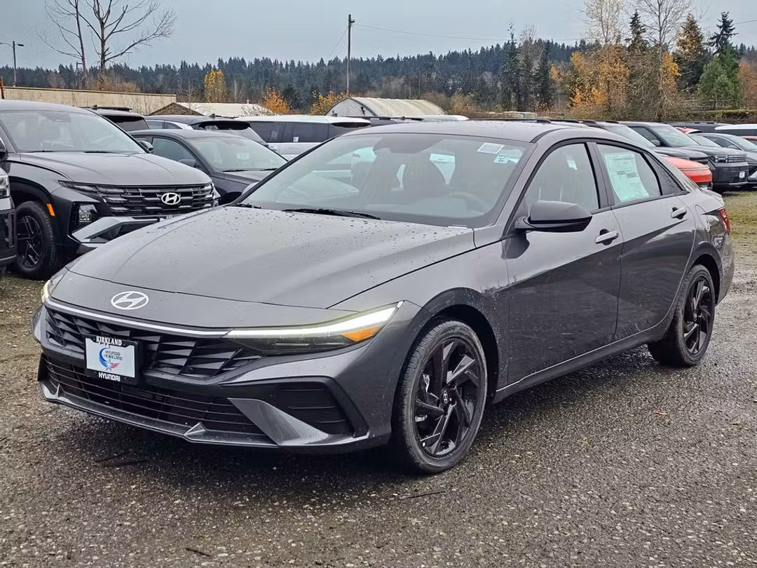 2026 Hyundai Elantra Hybrid SEL Sport - Image 3