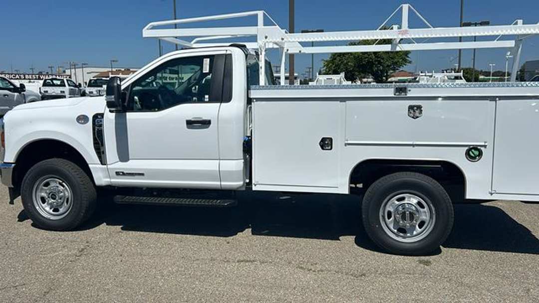 2026 Ford F-350Sd XL - Image 2