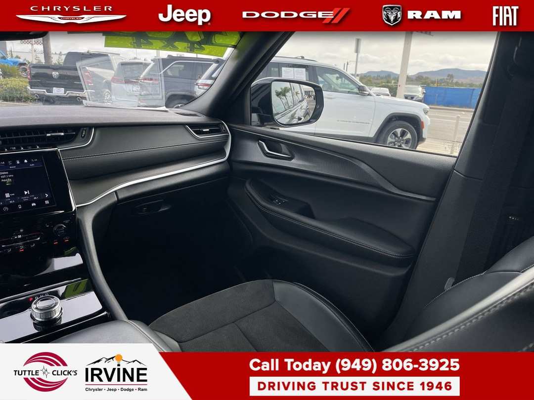 2023 Jeep Grand Cherokee L Altitude - Image 3