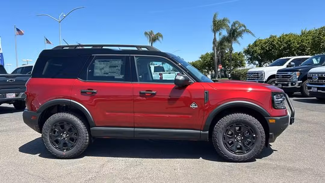 2026 Ford Bronco Sport Outer Banks - Image 2