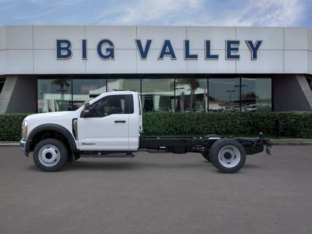 2026 Ford F-550Sd - Image 3