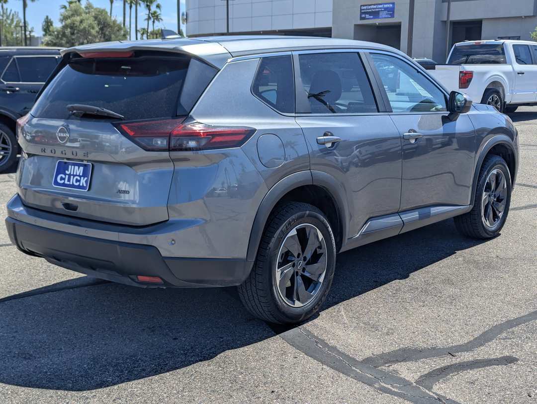 2025 Nissan Rogue SV - Image 2