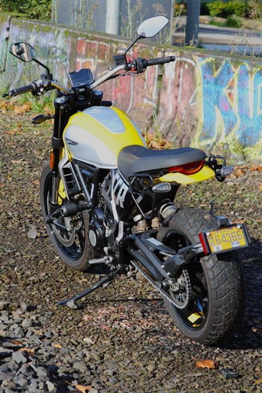 2024 Ducati Scr Icon - Image 2