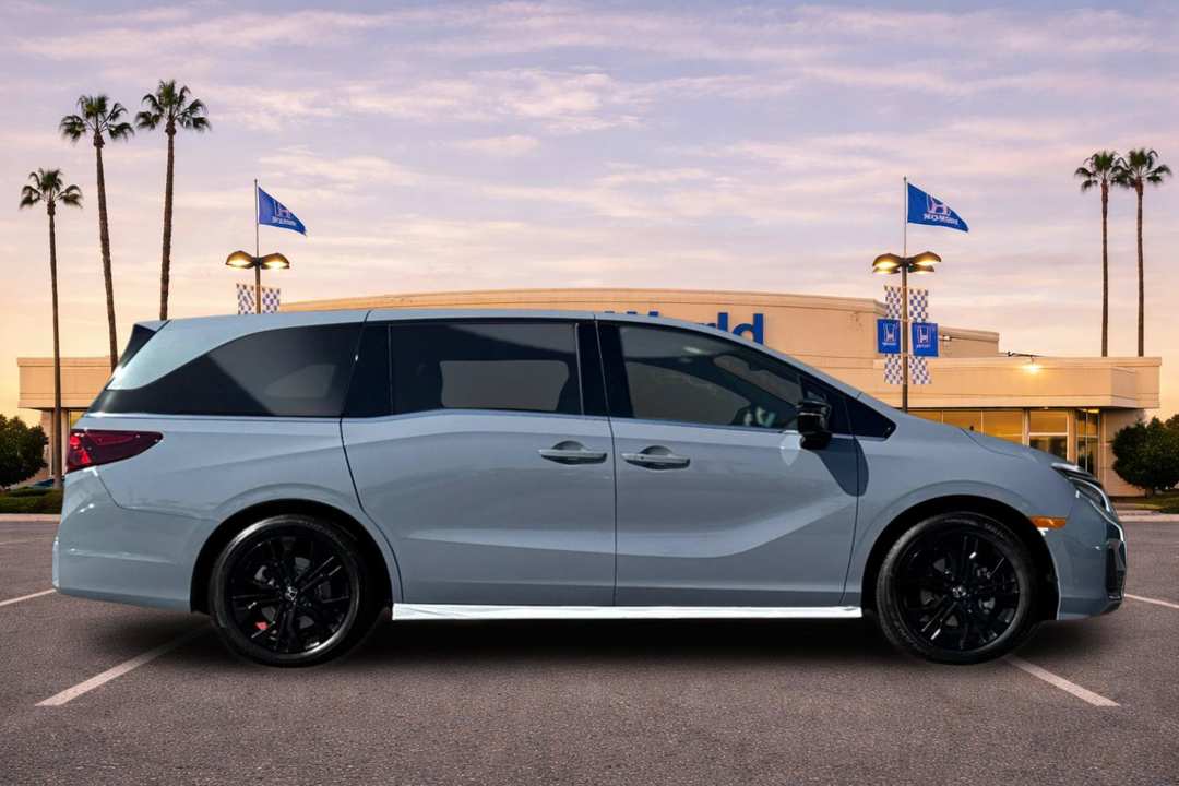 2027 Honda Odyssey SportL - Image 3