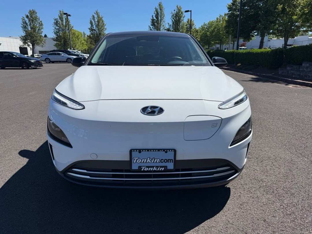 2023 Hyundai Kona SE - Image 2