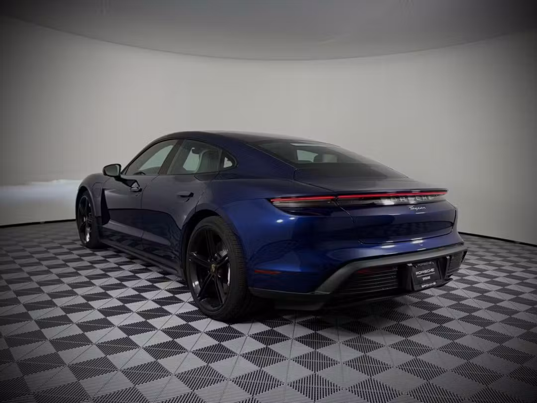 2024 Porsche Taycan - Image 3