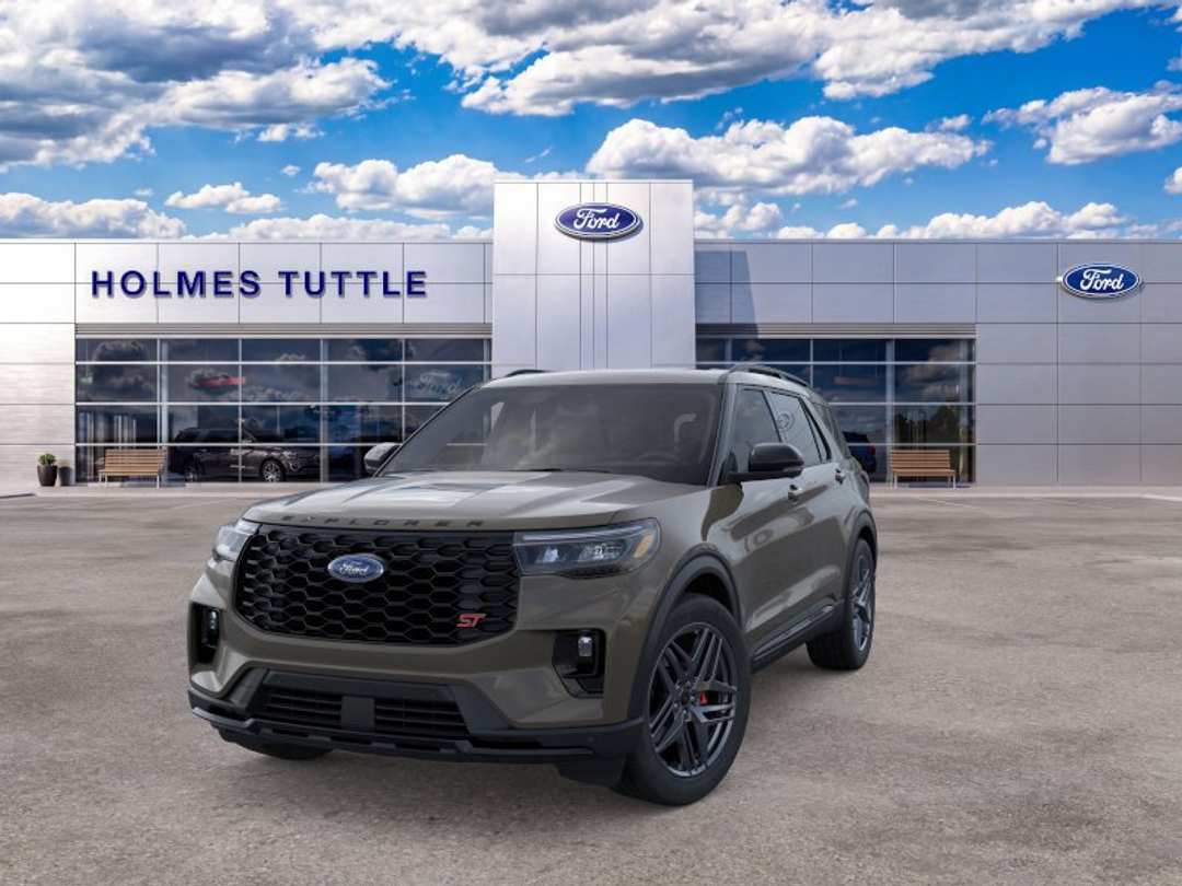 2026 Ford Explorer ST - Image 2