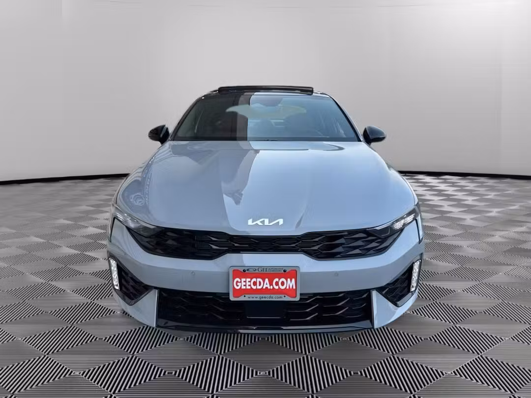 2026 Kia K5 GTLine - Image 2