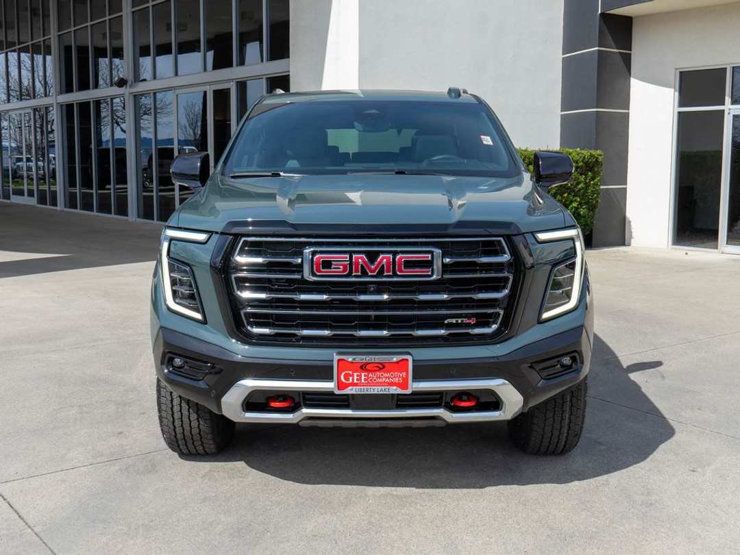 2026 GMC Yukon AT4 - Image 2
