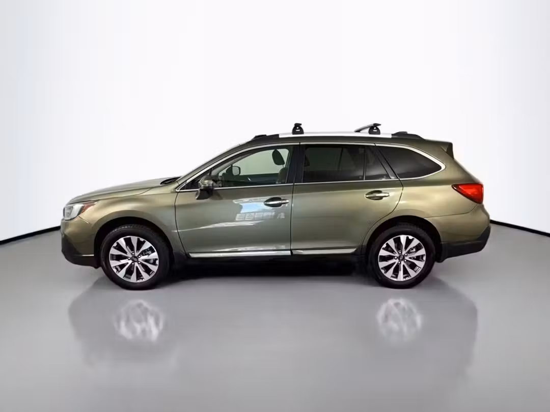 2019 Subaru Outback 3.6R - Image 2