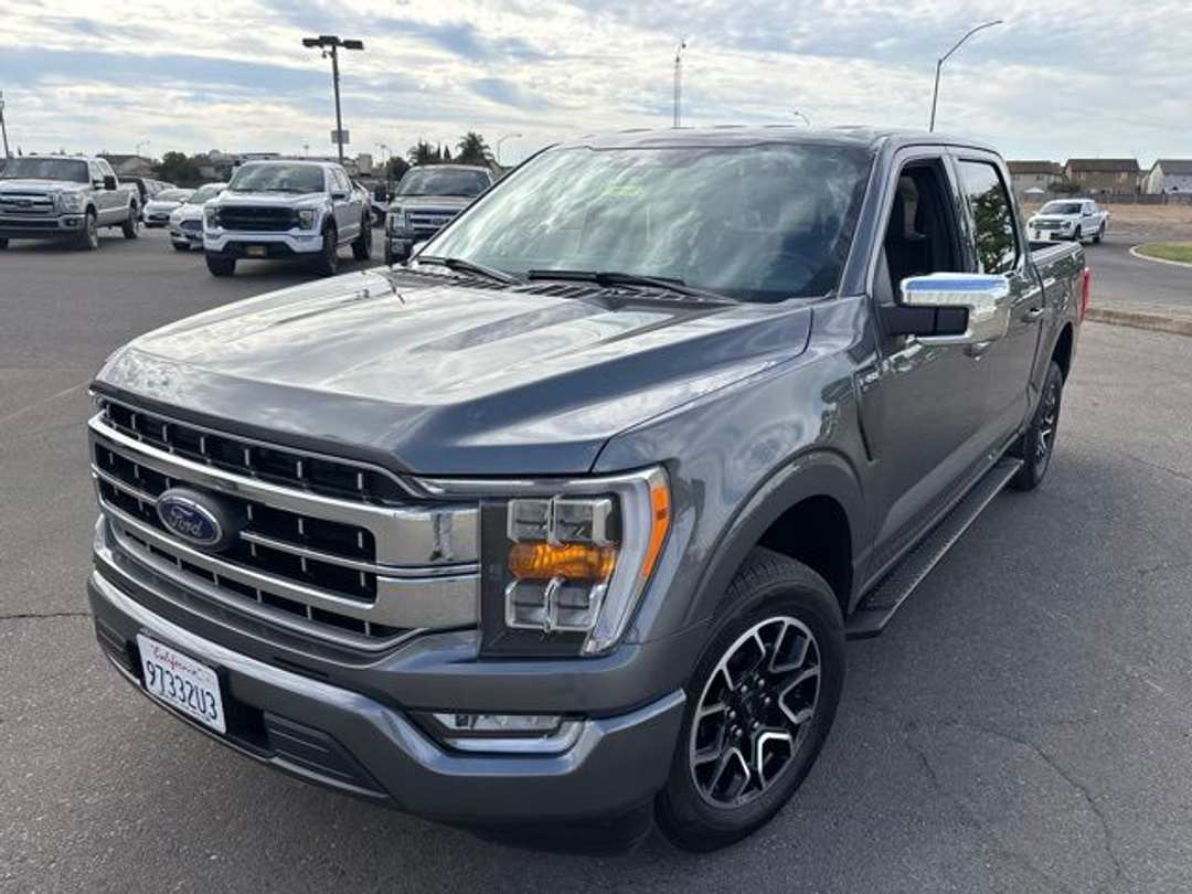 2023 Ford F-150 XLT - Image 2