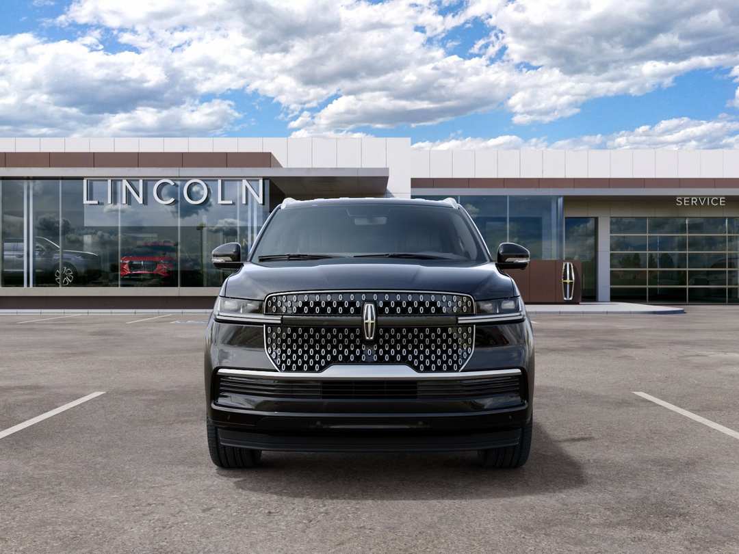 2027 Lincoln Navigator L Premiere - Image 3