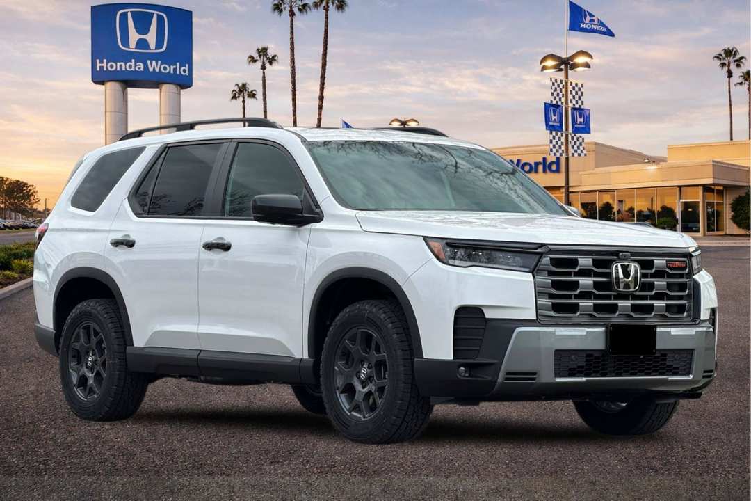 2026 Honda Pilot TrailSport - Image 2