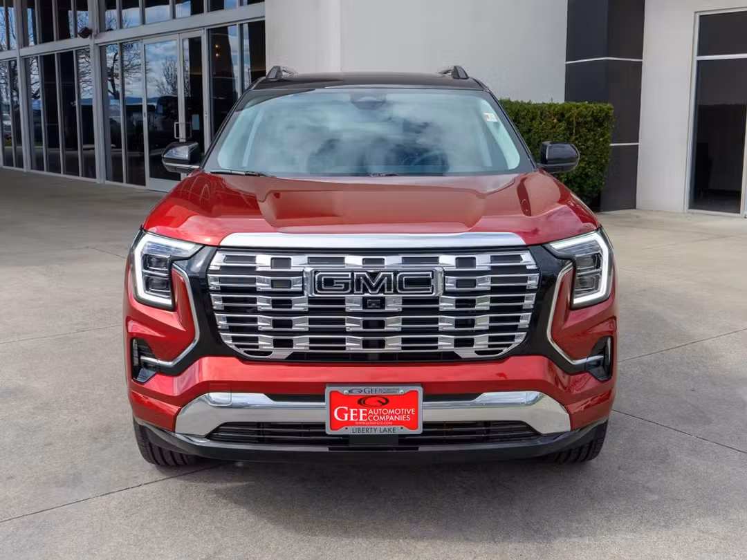 2026 GMC Terrain Denali - Image 2