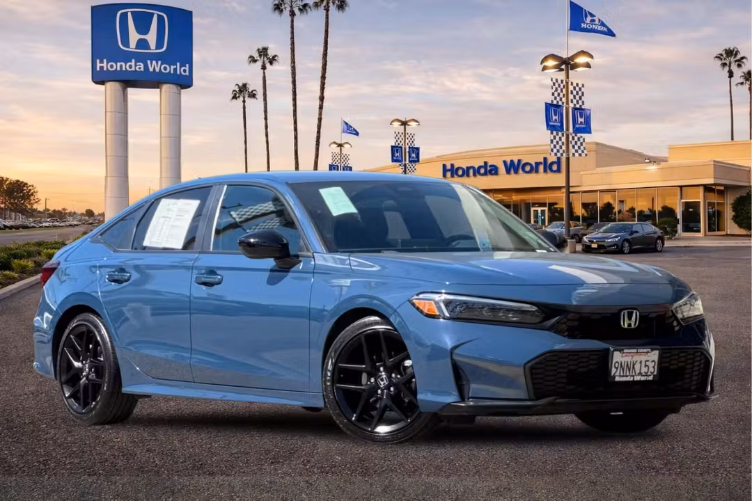 2025 Honda Civic Sport - Image 2