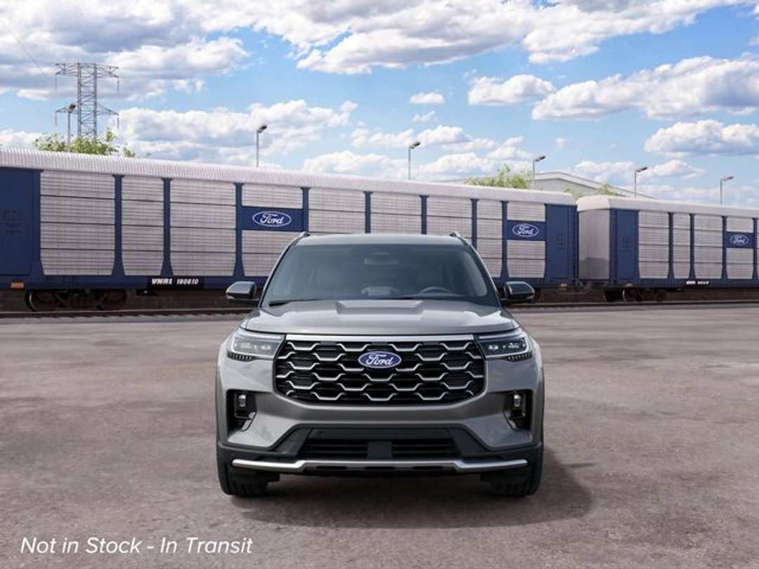 2027 Ford Explorer Platinum - Image 3