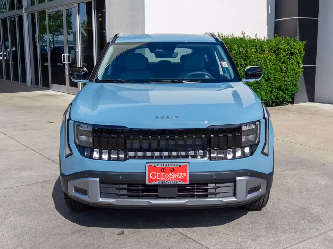 2027 Kia Seltos EX - Image 2