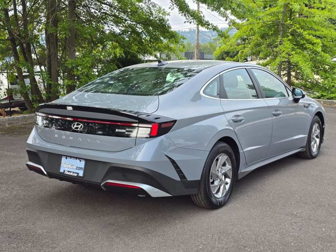 2026 Hyundai Sonata SE - Image 3