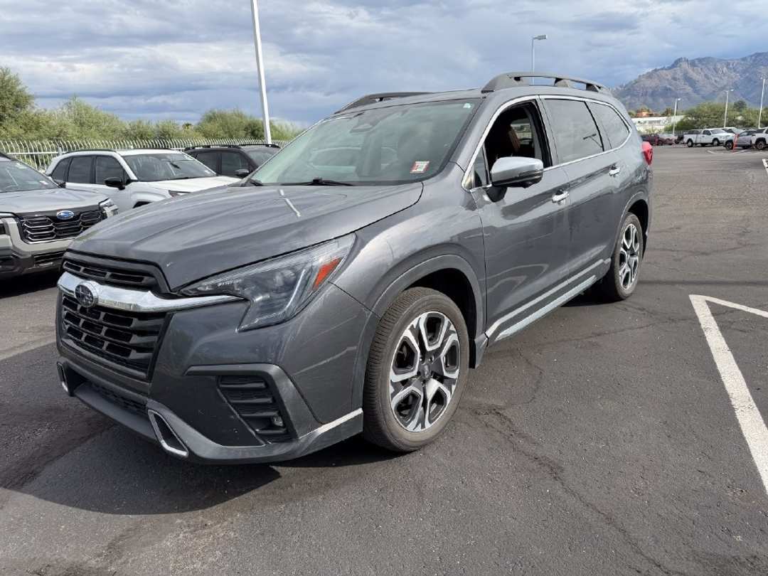 2023 Subaru Ascent Touring - Image 3
