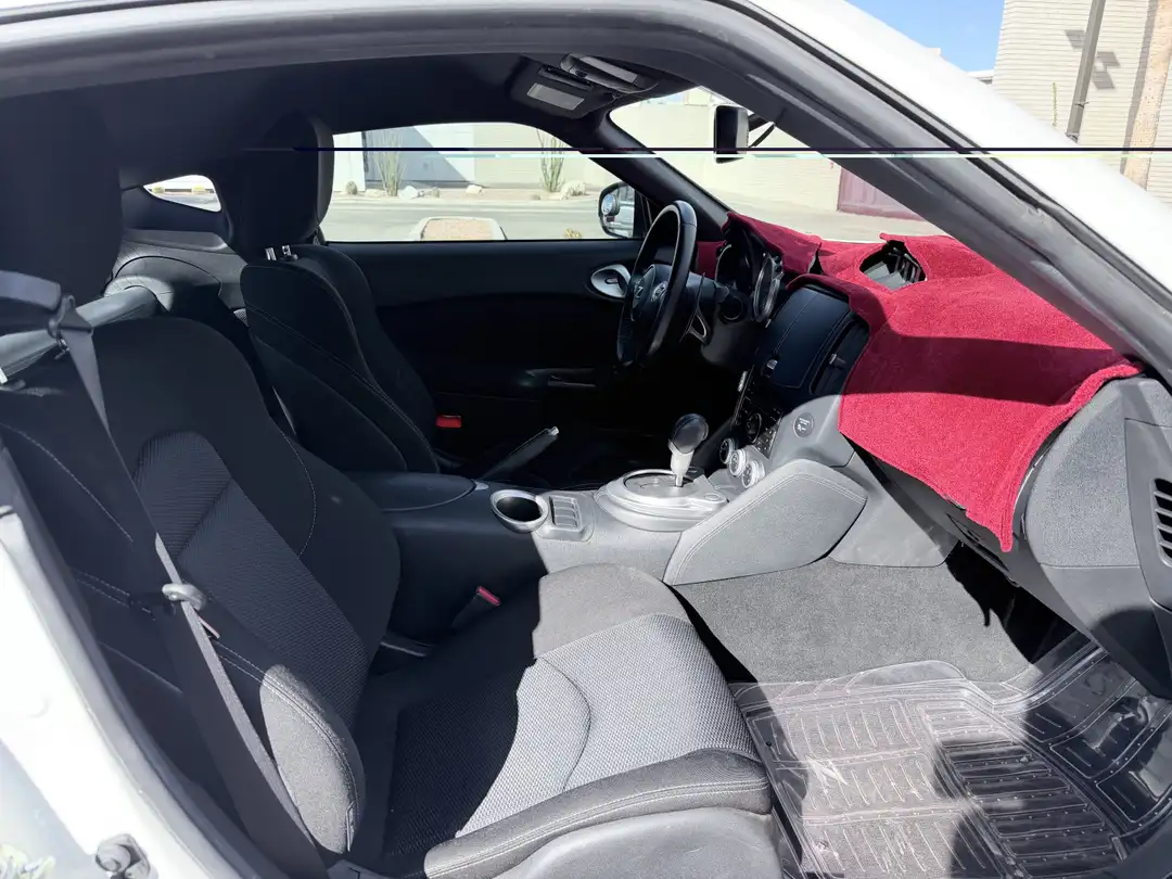 2014 Nissan 370Z AT - Image 3