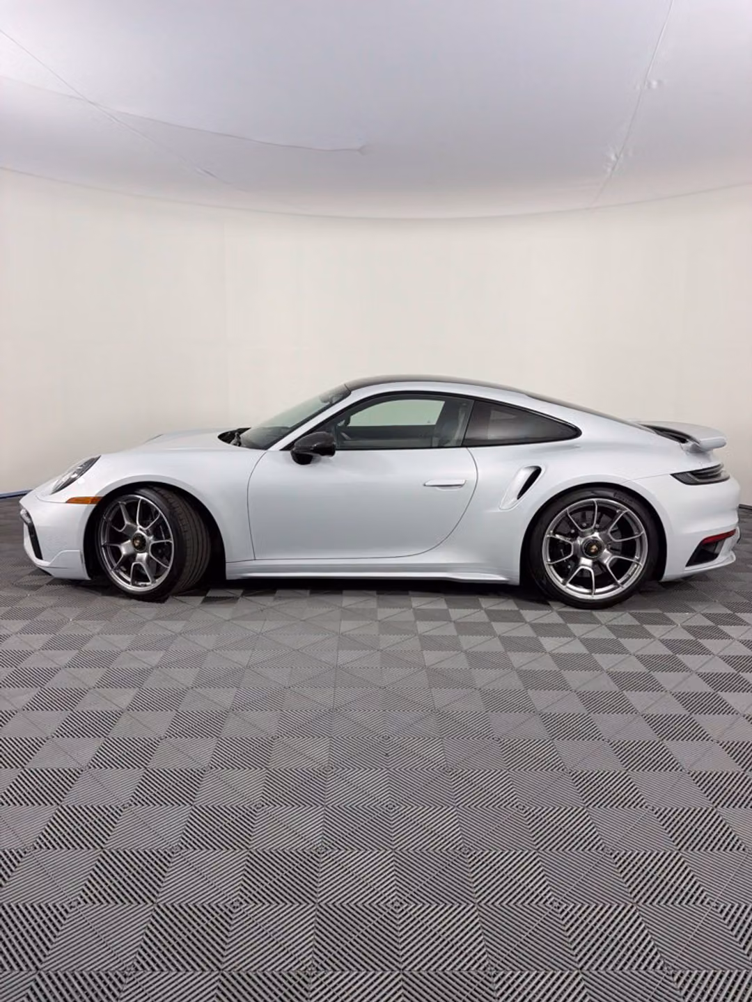 2024 Porsche 911 Turbo S - Image 2