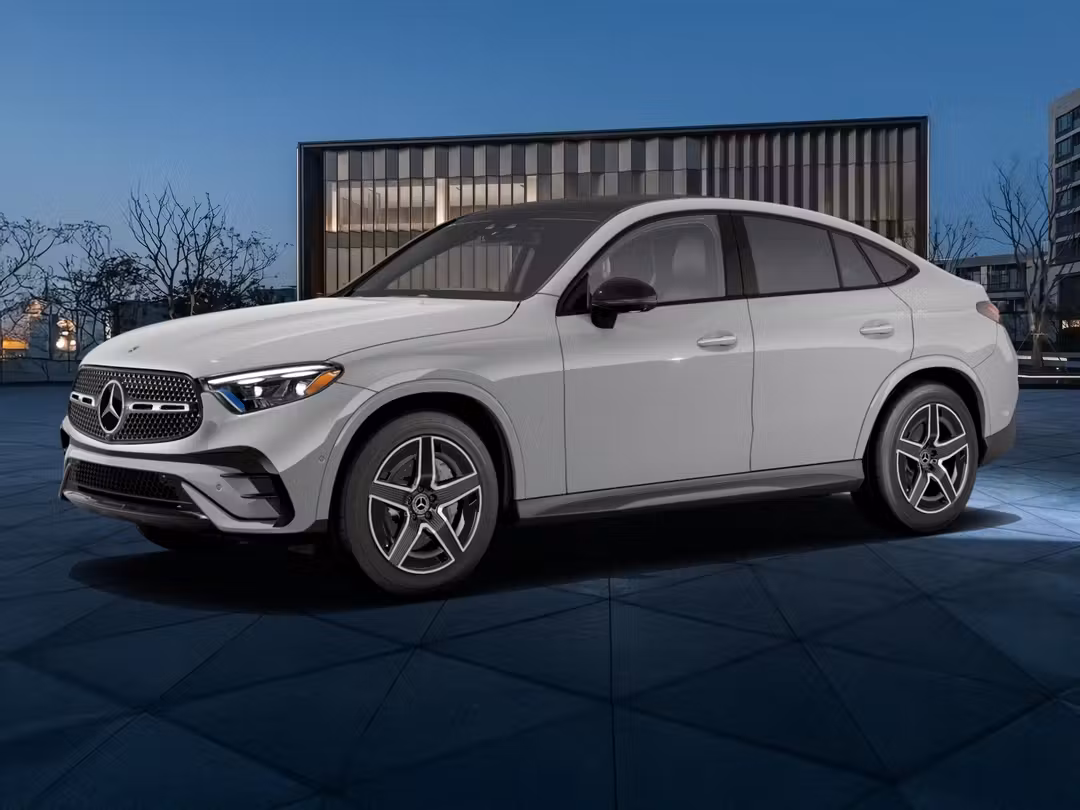 2026 Mercedes-Benz GLC 300 - Image 3