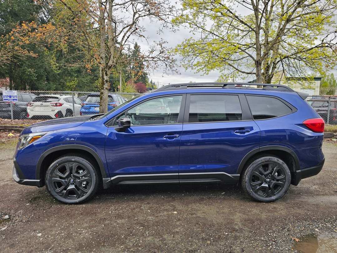 2026 Subaru Ascent Onyx Edition Touring - Image 2