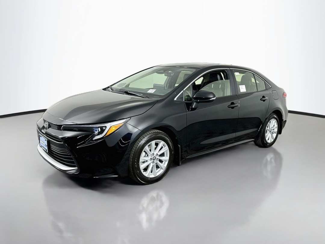 2026 Toyota Corolla Hybrid XLE - Image 3