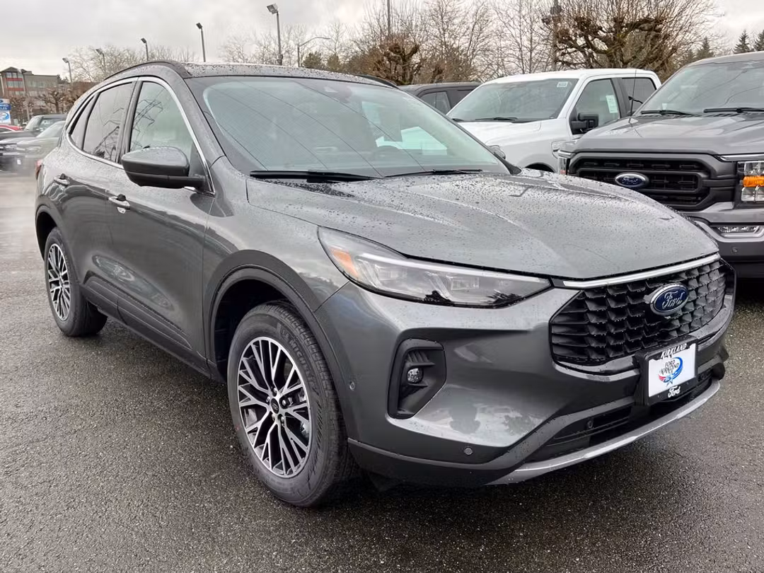 2024 Ford Escape Plug-In Hybrid Base - Image 3