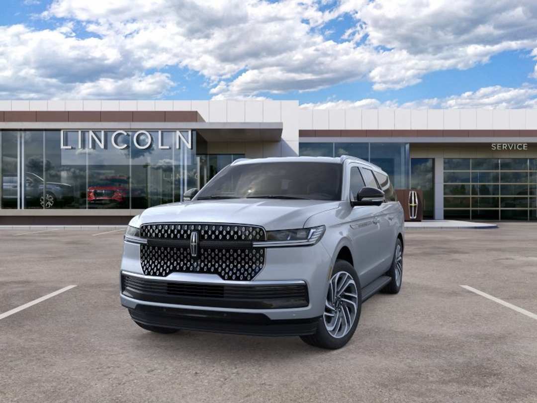 2026 Lincoln Navigator L Premiere - Image 2