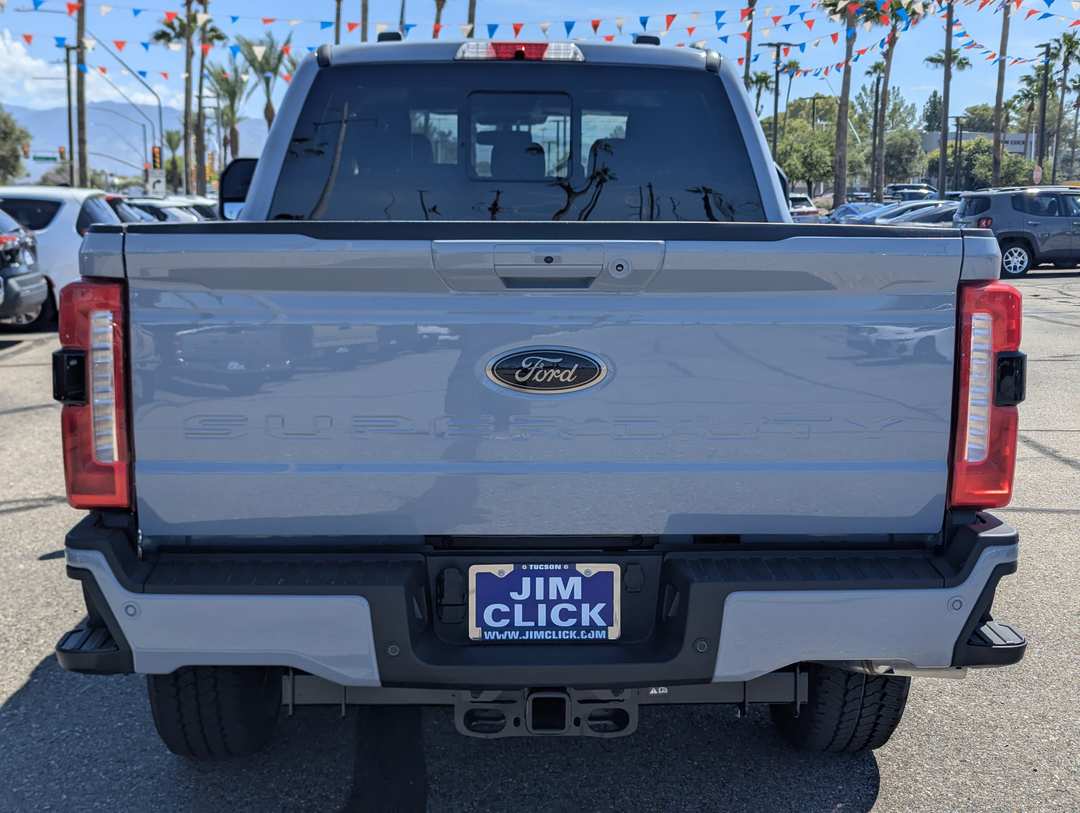2026 Ford Super Duty F-350 Srw LARIAT - Image 3