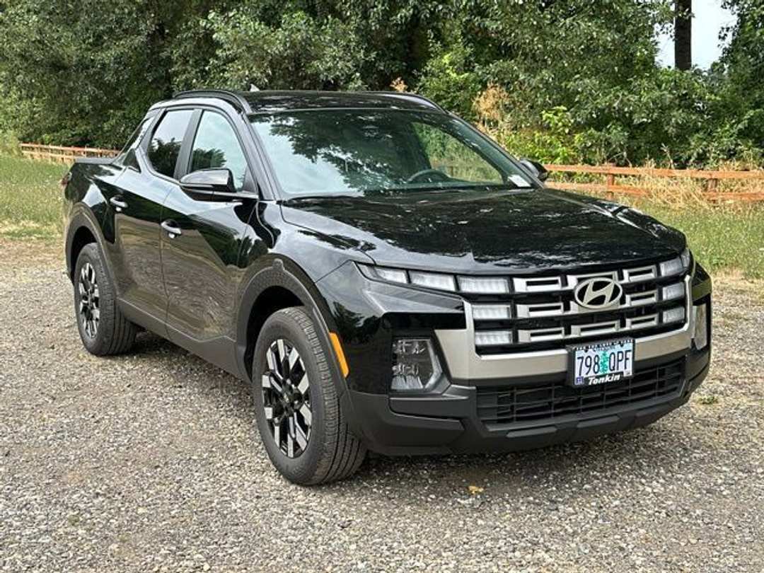 2025 Hyundai Santa Cruz SEL - Image 2