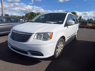 2016 Chrysler Town & Country Touring