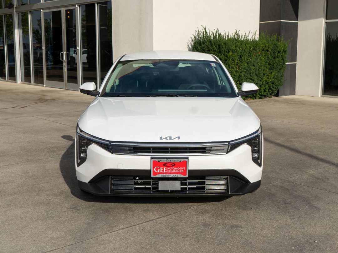 2026 Kia K4 LX - Image 2