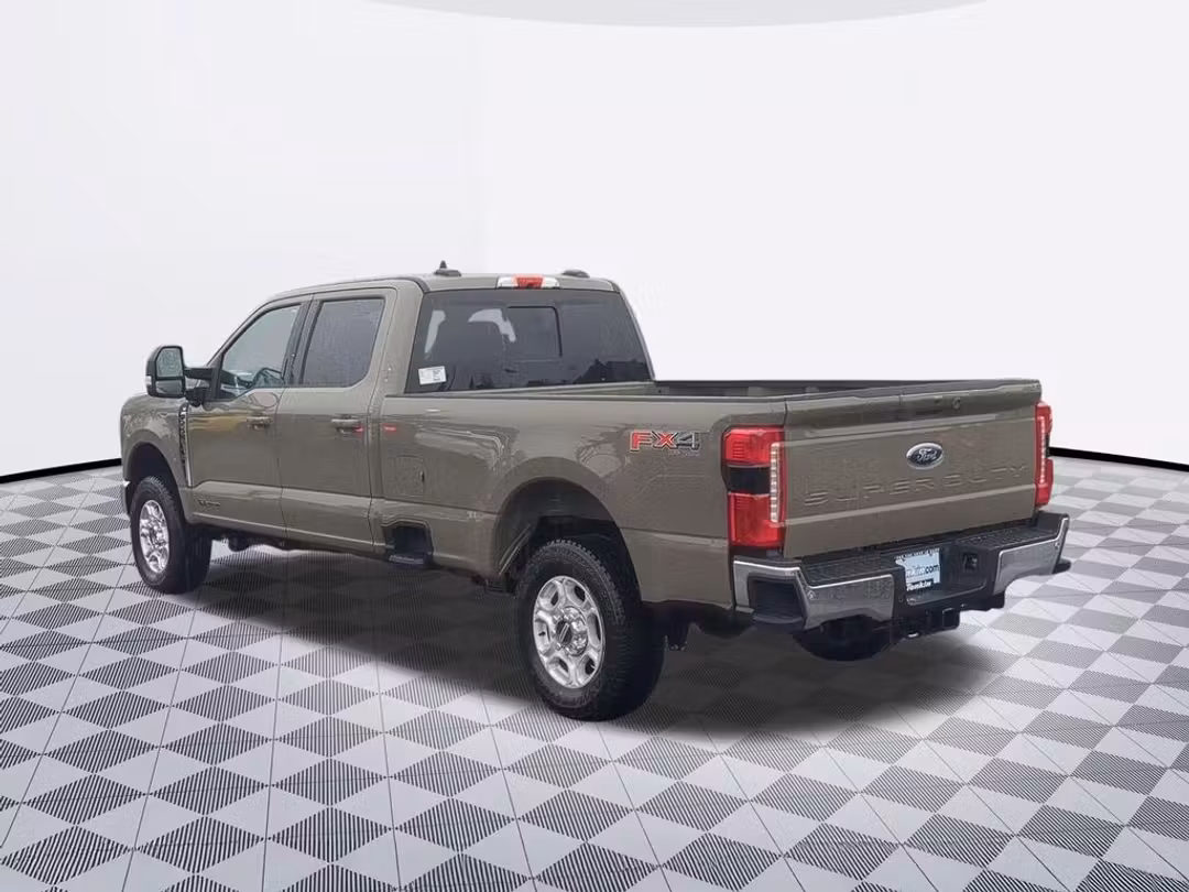 2026 Ford F-250Sd XLT - Image 3