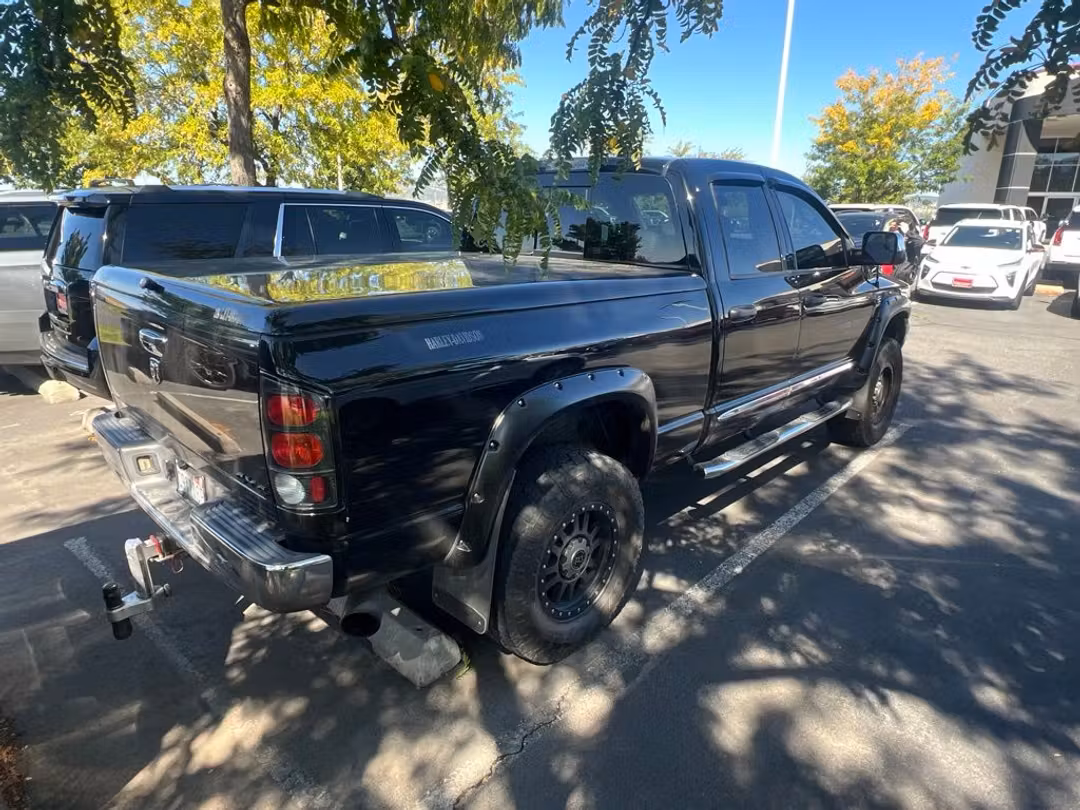 2006 Dodge Ram 2500 - Image 2