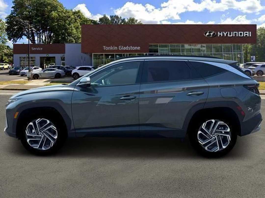 2026 Hyundai Tucson Plug-In Hybrid Limited - Image 3