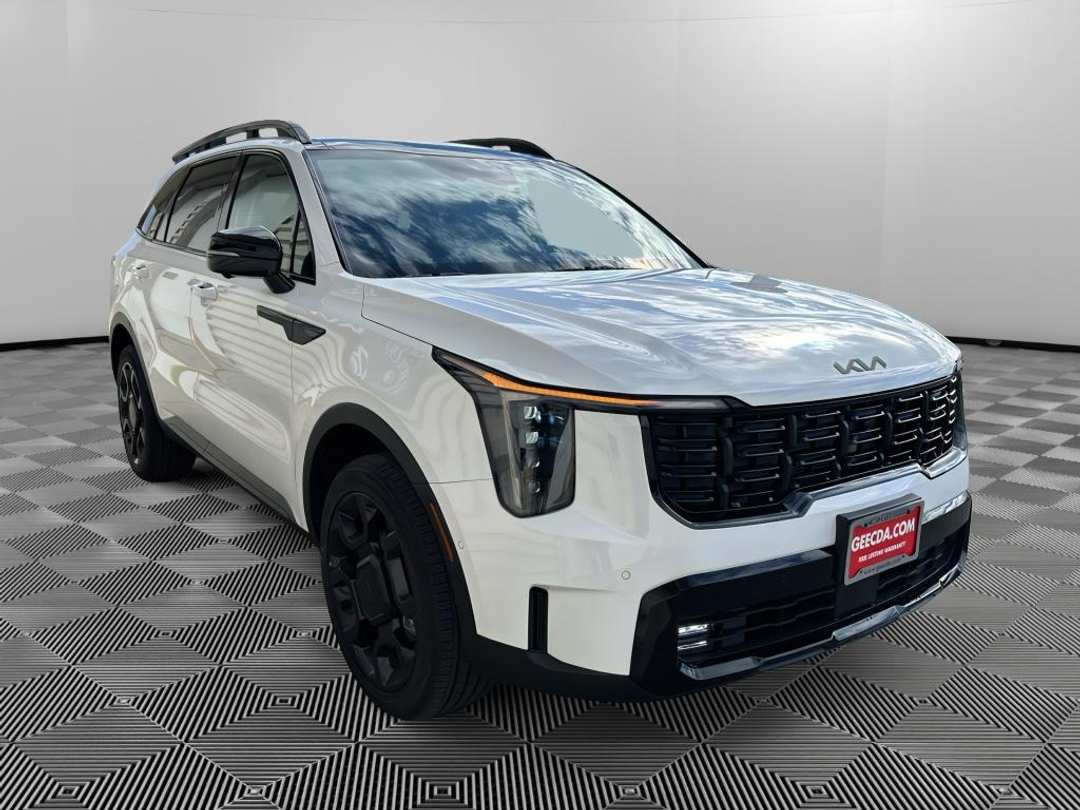 2026 Kia Sorento XLine SX - Image 3